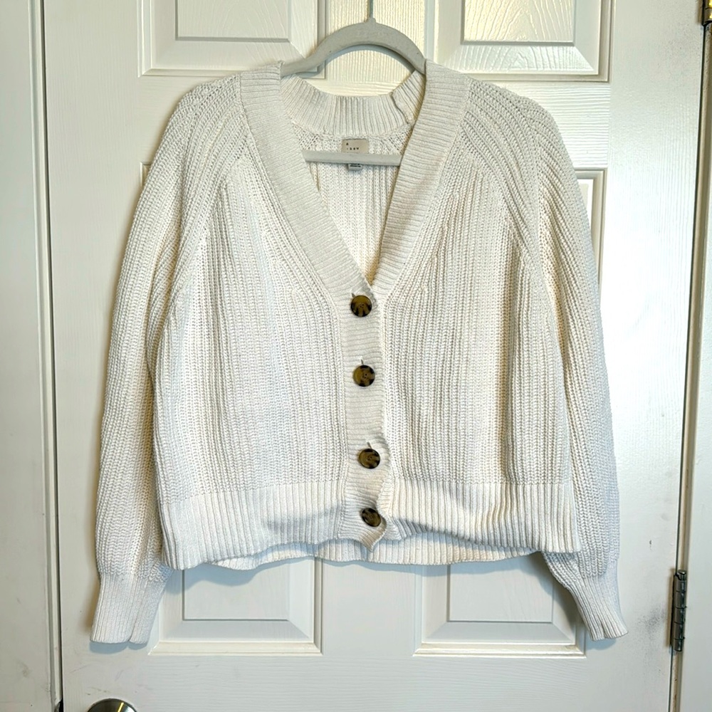 Women’s a new day size medium white cropped sweater